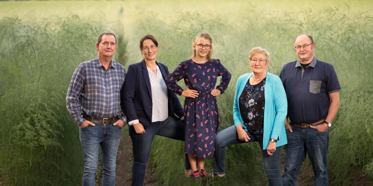 Heeser Hof - Urlaub Im Gruenen ヴェエツェ エクステリア 写真